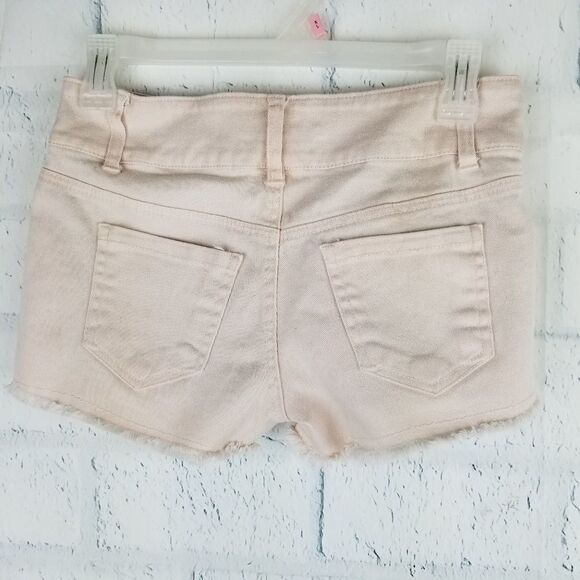 Refuge Cut Off Shorts. Size 2. Lightet Peach/Pink. - Picture 2 of 6